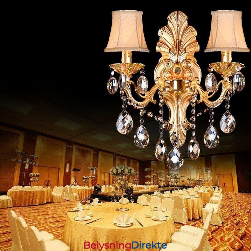 Europeisk Vegglampe Med Gyllent Kronblad, Vegglampe Med Utsøkt Krystalldråper, Nattbordsbelysning