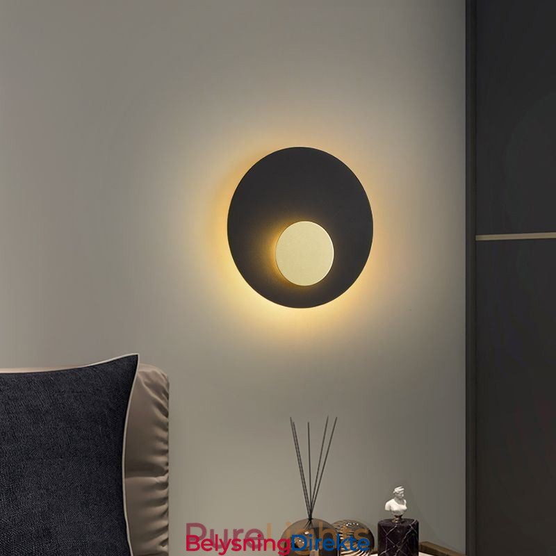 Nordisk Vegglampe Svart Gull Rund Vegglampe I Helkobber