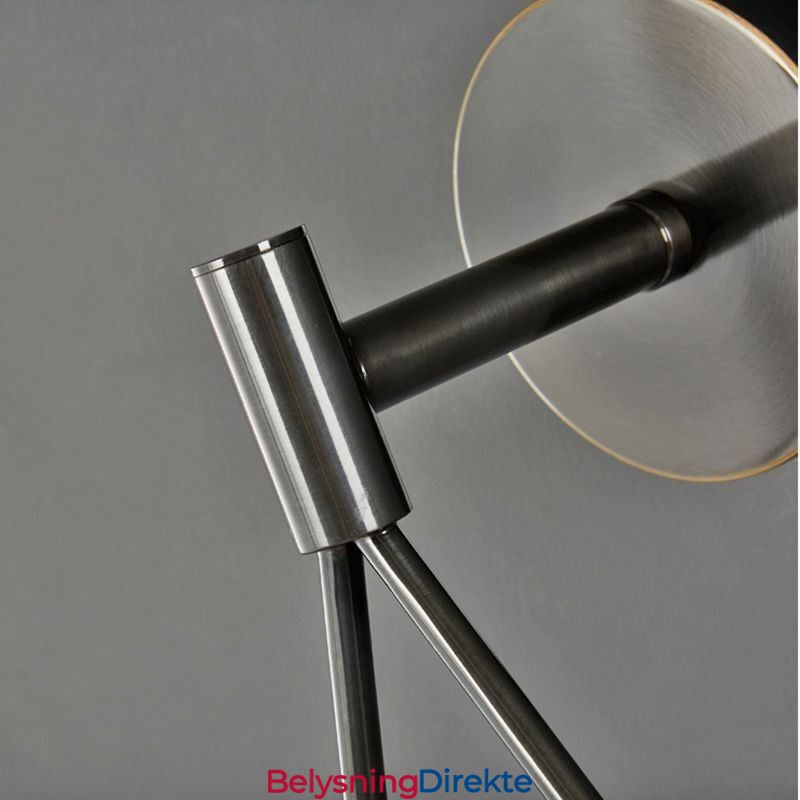 Moderne Globeformet Vegglampe I Glass Med Svart Vanndråpeform