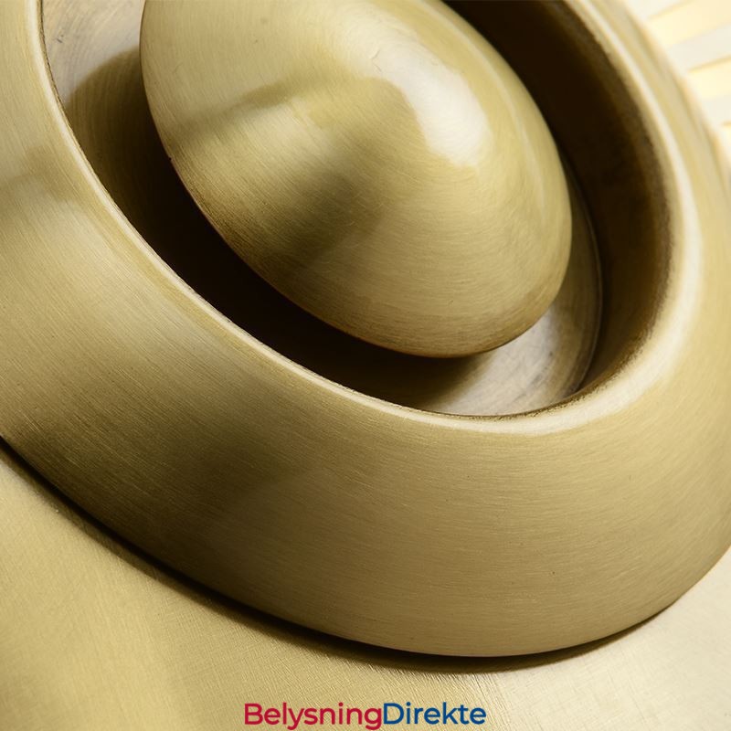 Nordisk Messingvegglampe, Hul, Rund Form, Vegglampe