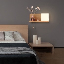 Nordisk Trevegglampe I Glassskjerm, Vegglampe