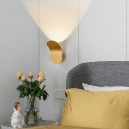 Minimalistisk Vegglampe I Aluminium