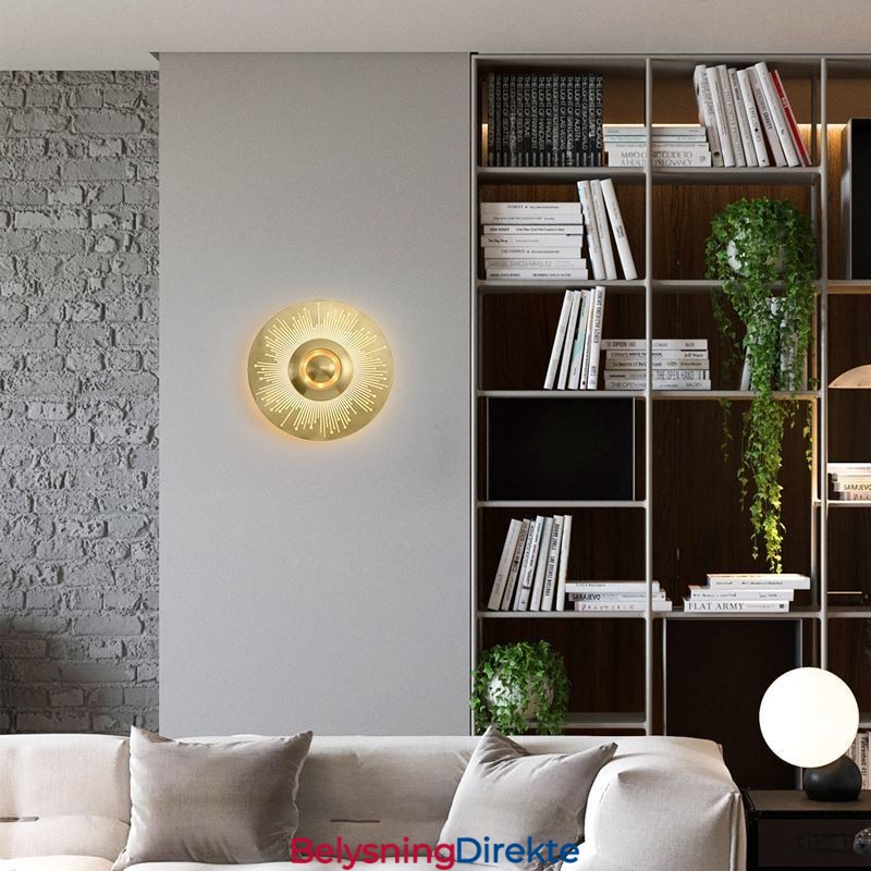 Nordisk Messingvegglampe, Hul, Rund Form, Vegglampe