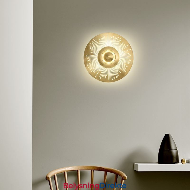 Nordisk Messingvegglampe, Hul, Rund Form, Vegglampe