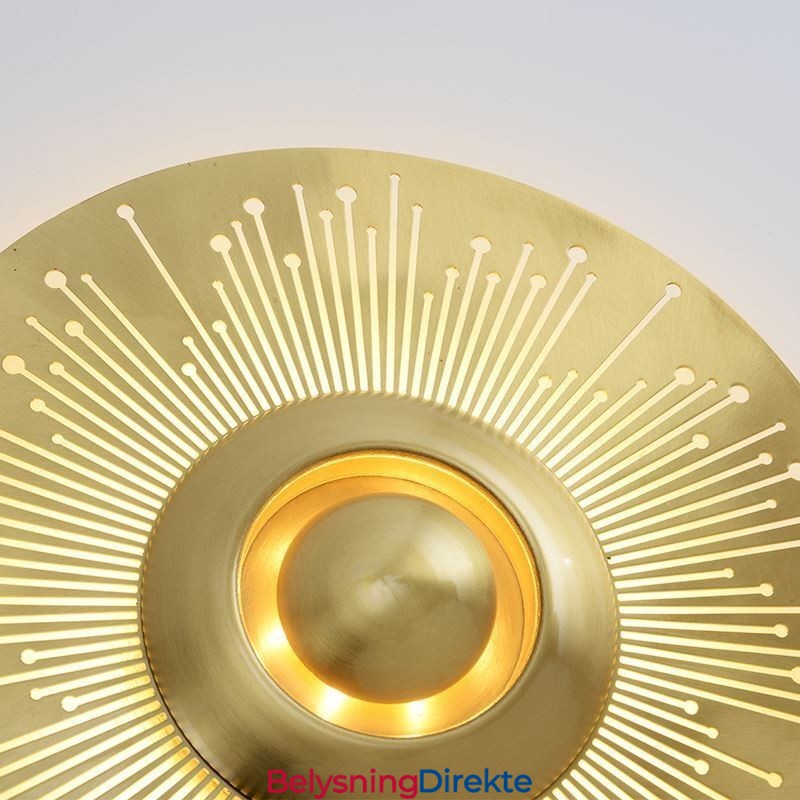 Nordisk Messingvegglampe, Hul, Rund Form, Vegglampe