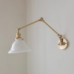 Moderne Vegglampe Med Glassskjerm