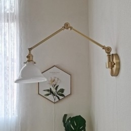 Moderne Vegglampe Med Glassskjerm