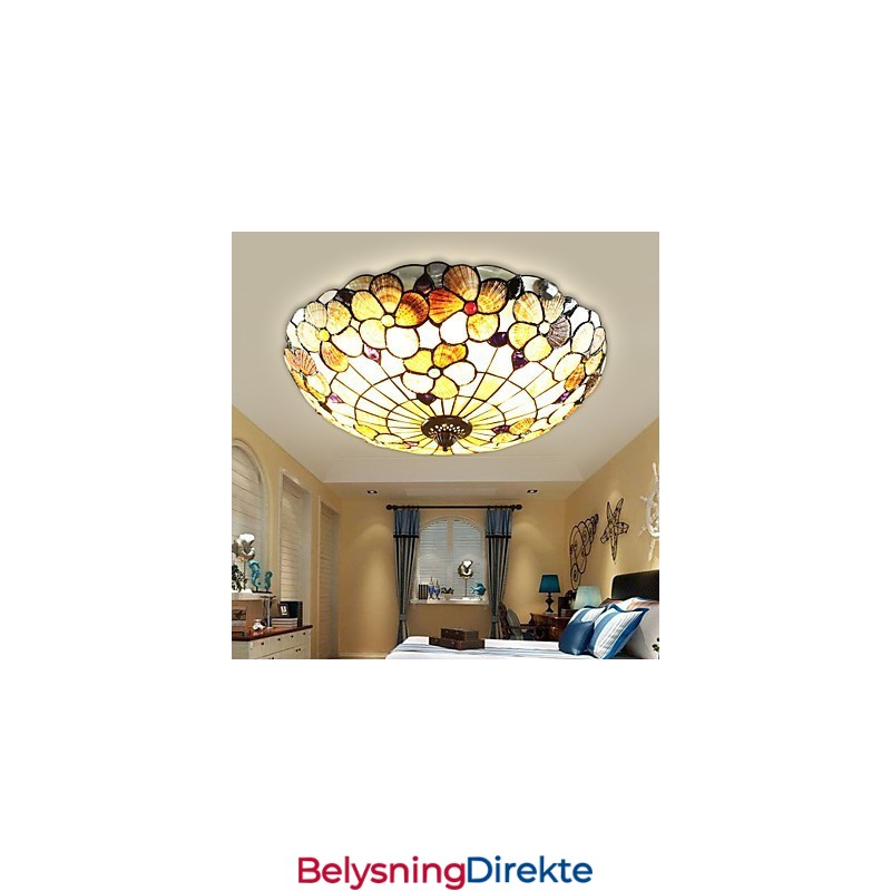 Middelhavsskjellene Absorberer Kuppellyset I Den Landlige Skorsteinen