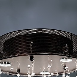 Moderne Halvinnfelt Lampe Med Sommerfuglskjerm Og 3 Lys