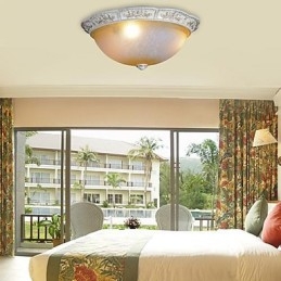 Hvit Innfelt Lys Gul Hvit Glass Harpiks Mønster Utskjæring Europeisk Klassisk