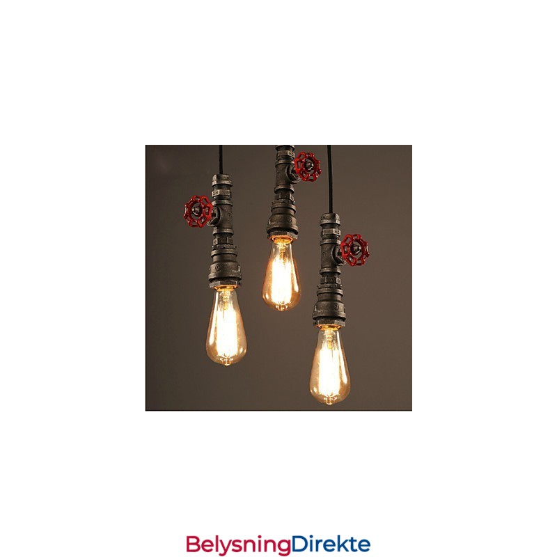 Retro Hengelampe Fungerer Som En Loftdekorasjon I Landlig Og Industriell Stil Med Rør