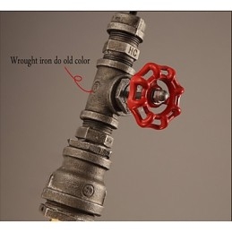 Retro Hengelampe Fungerer Som En Loftdekorasjon I Landlig Og Industriell Stil Med Rør