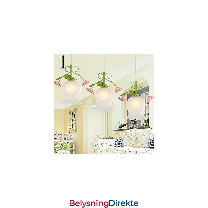 Valentinsdagshageblomster Og -Planter Absorberer Kuppellys