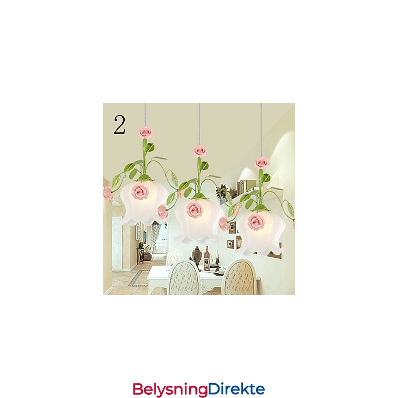 Valentinsdagshageblomster Og -Planter Absorberer Kuppellys