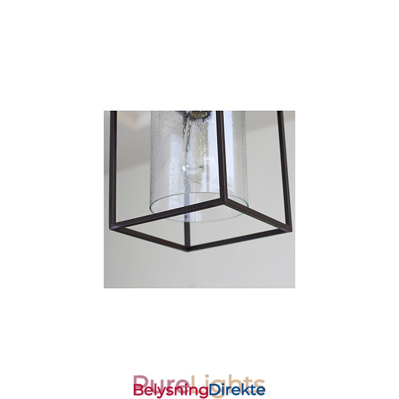 Firkantet Ramme Av Glasstaket I Nordisk Landstil