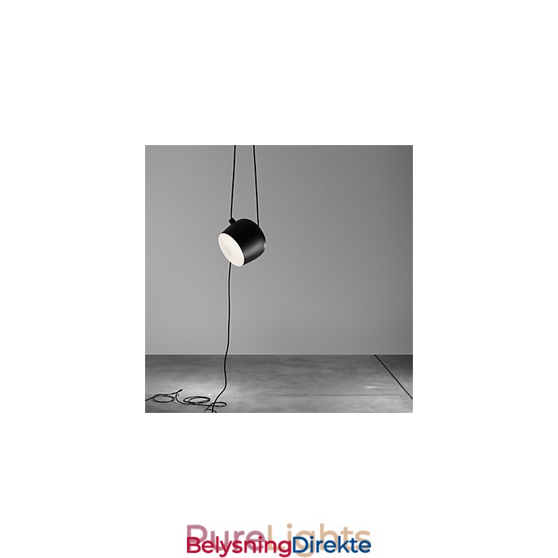 Moderne, Samtidskunstnerisk Maleri, Metallpendellampe