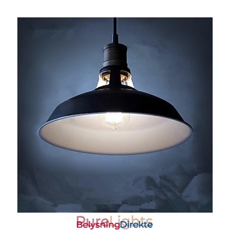 Amerikansk Vintage Smijerns Lysekrone I Kunstverk