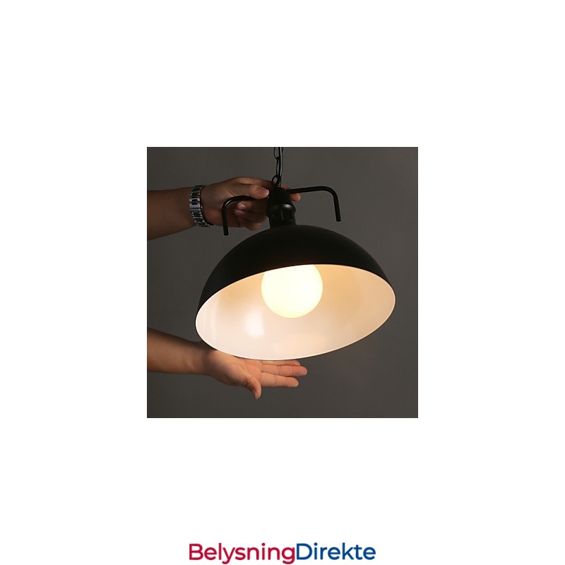 Nordisk-Amerikansk Landlig Industriell Halvsirkelformet Smijernslampe Med Ett Hode