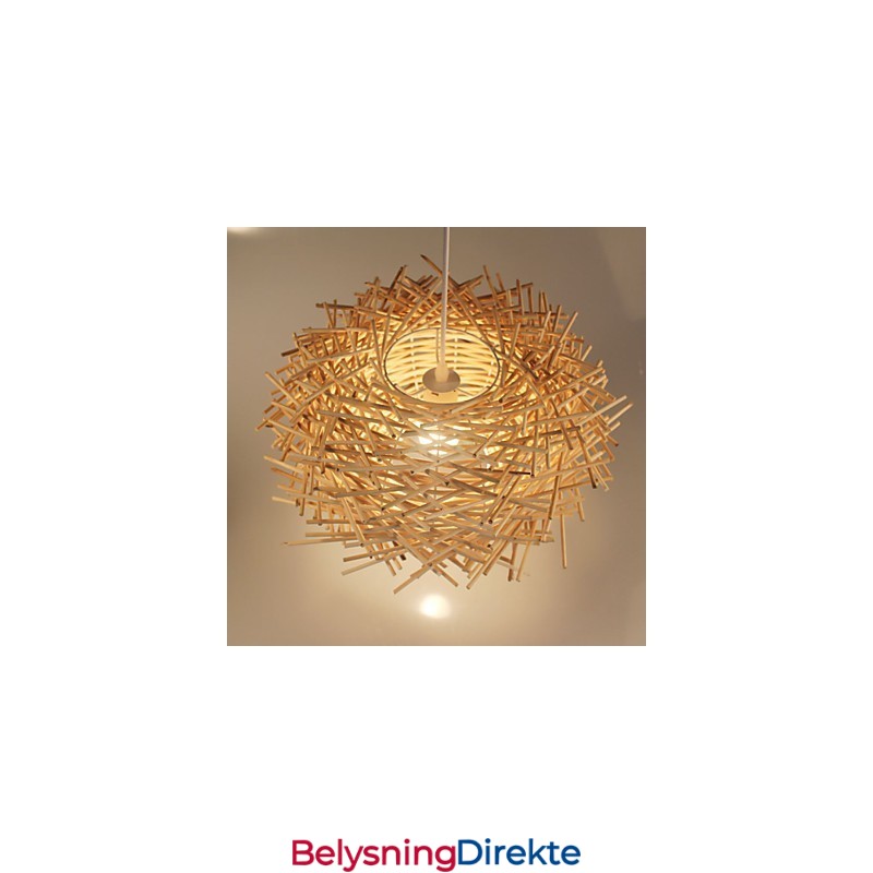 Europeisk Og Amerikansk Denss Rottingvevingslysekrone