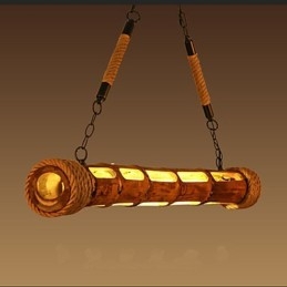 Dekorativ Utskjæring Av Bambuslysekrone I Kaffehage