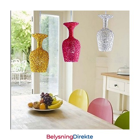 Vevd Aluminiumslysekrone Med Tre Hodelamper I Eple