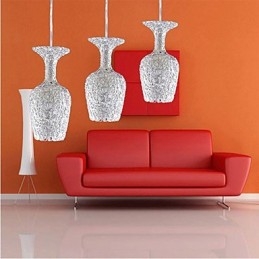 Vevd Aluminiumslysekrone Med Tre Hodelamper I Eple