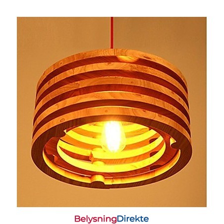 Lysekrone I Tre, Tre, Med Piletre